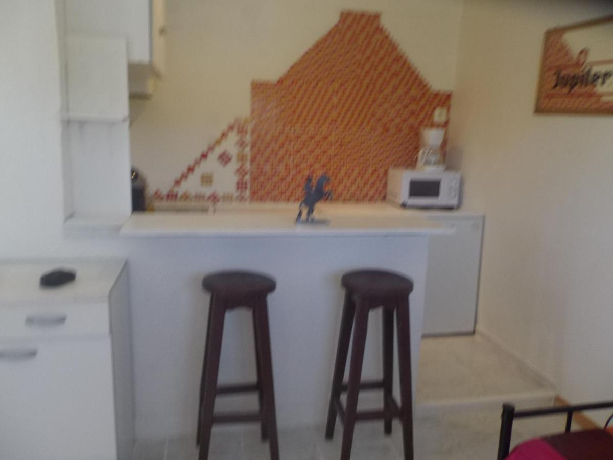 Auberge Des Garrigues Nîmes Exteriör bild